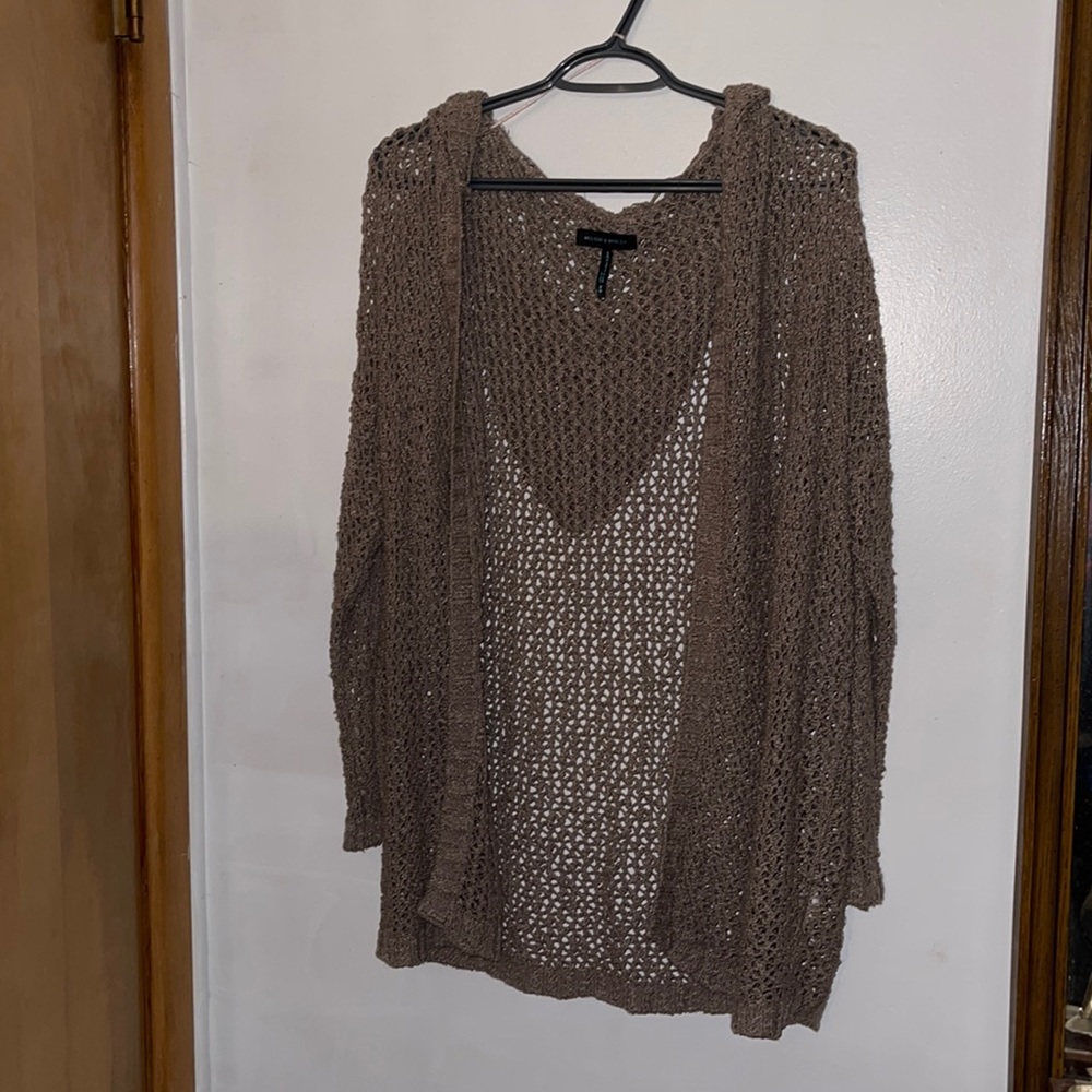 Light cardigan with hood